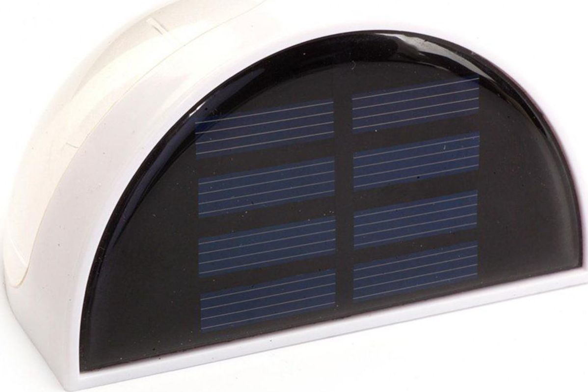 Светильник на солнечной батарее с датчиком света